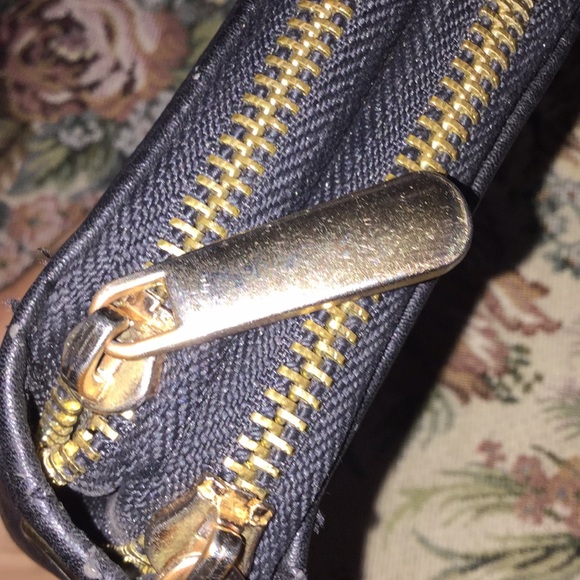 Micheal kors black leather wallet